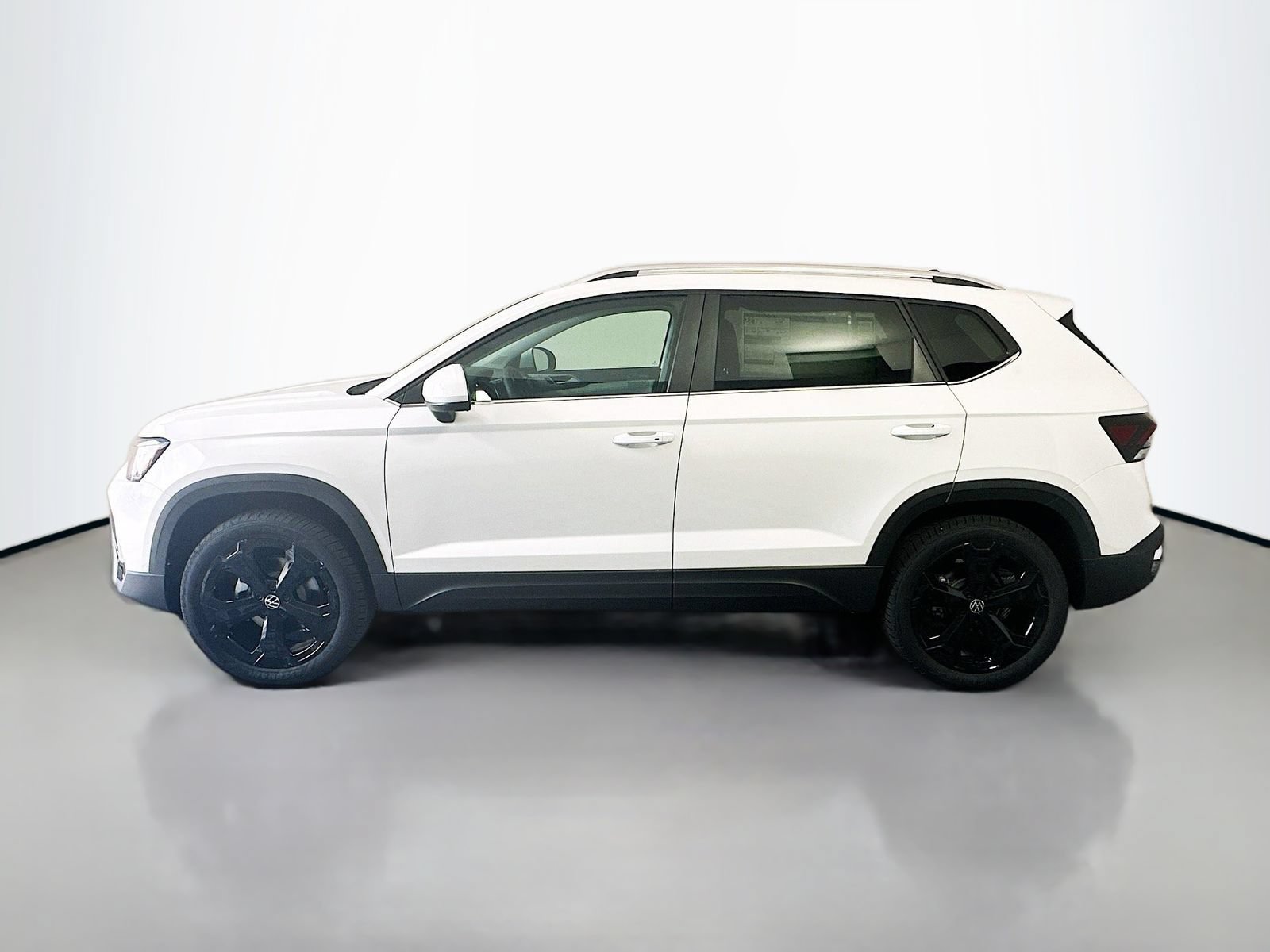 New 2026 Volkswagen Taos SEL AWD/4WD image 4