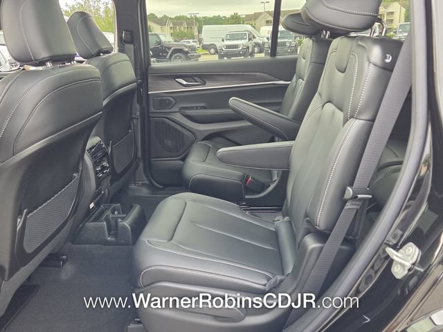 New 2026 Jeep Grand Cherokee L Limited RWD image 6