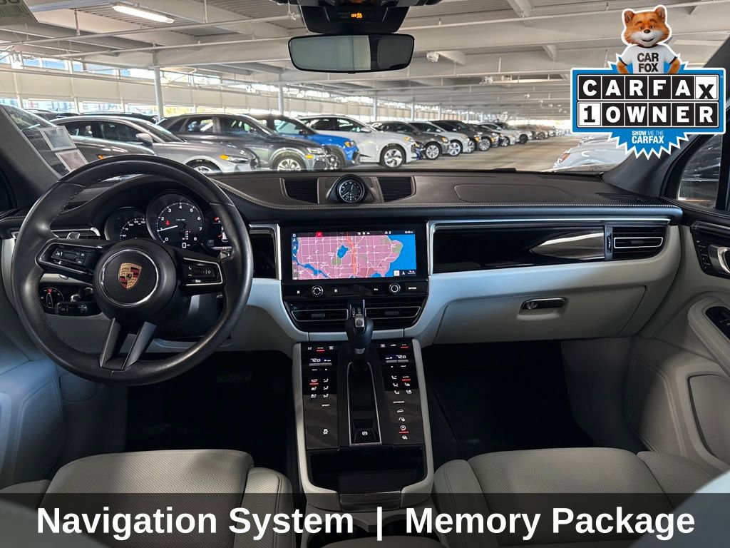 Used 2023 Porsche Macan Turbo image 15