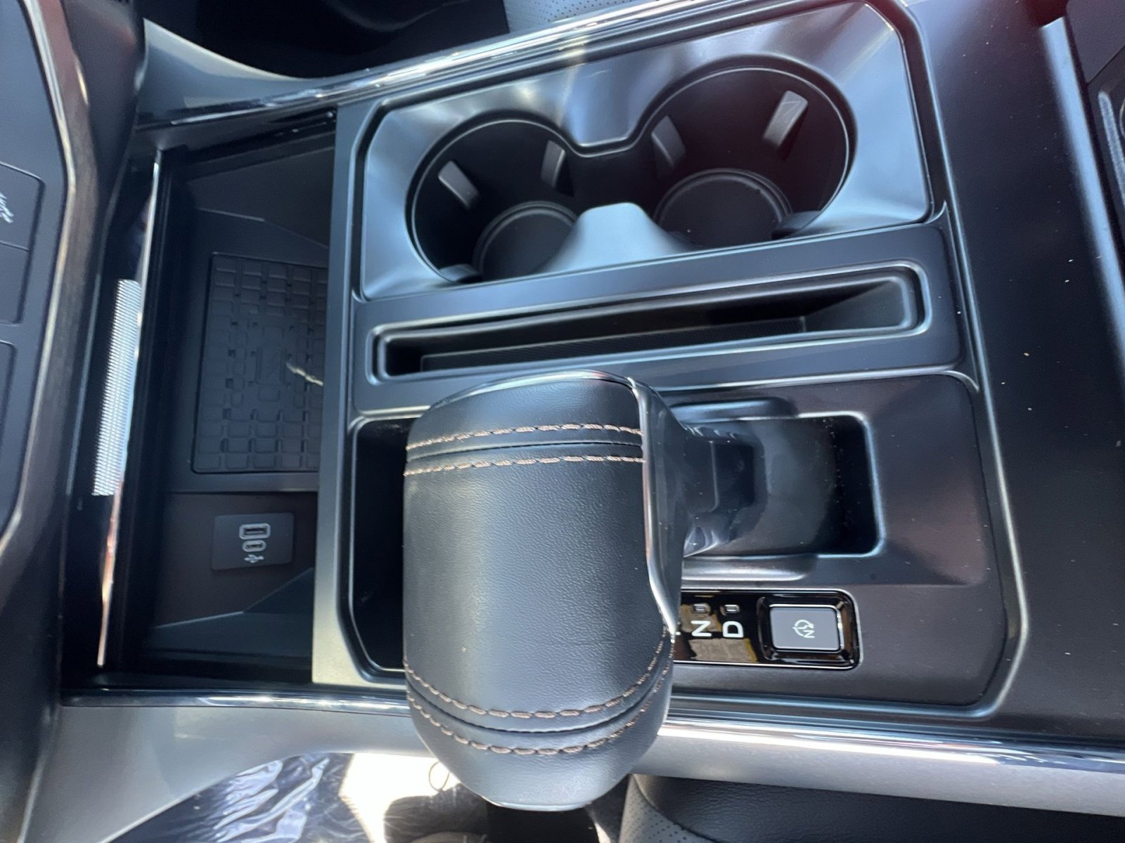 New 2025 Ford F150 Lightning Lariat image 22