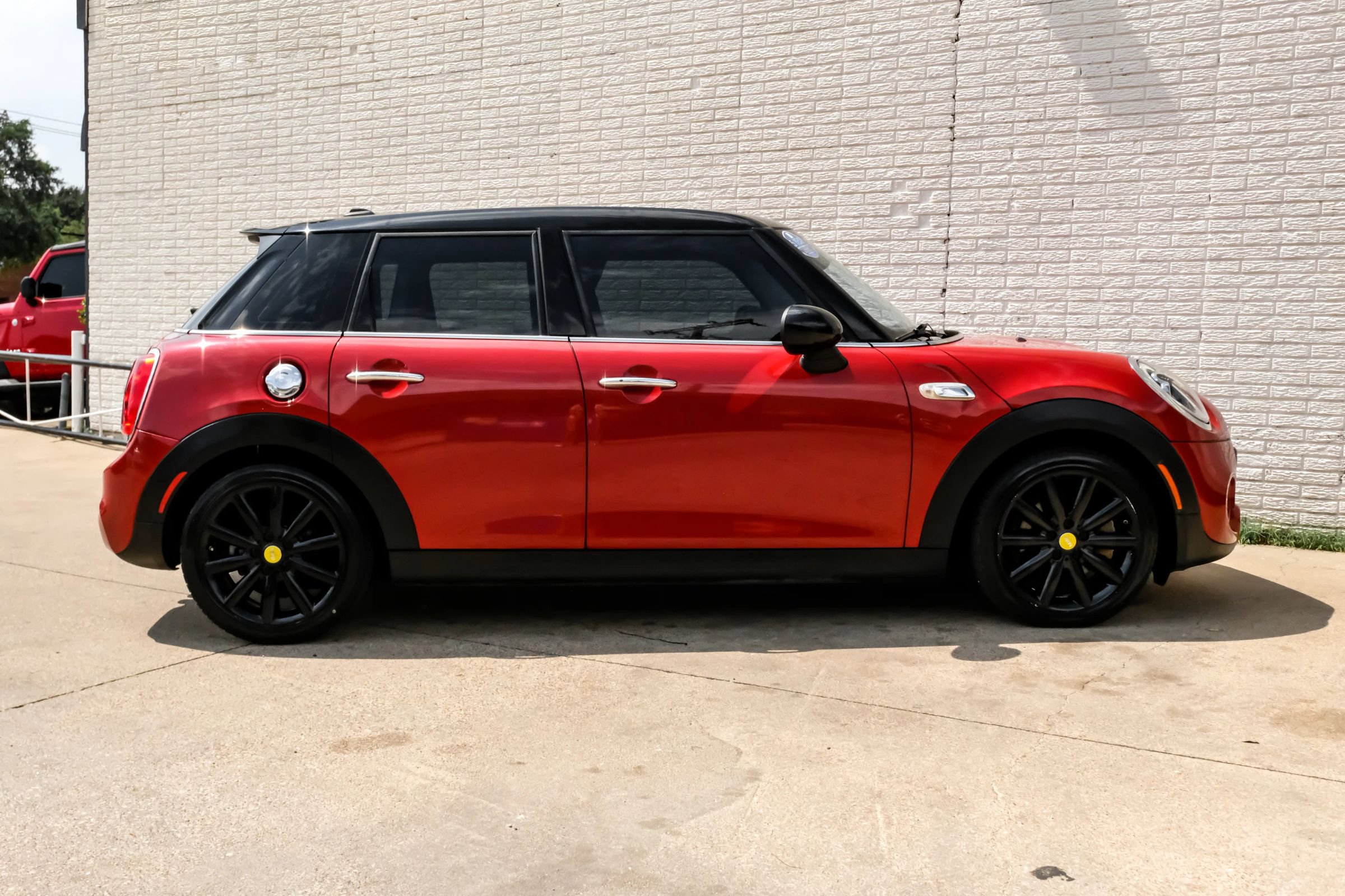 Used 2016 MINI Cooper S FWD image 7