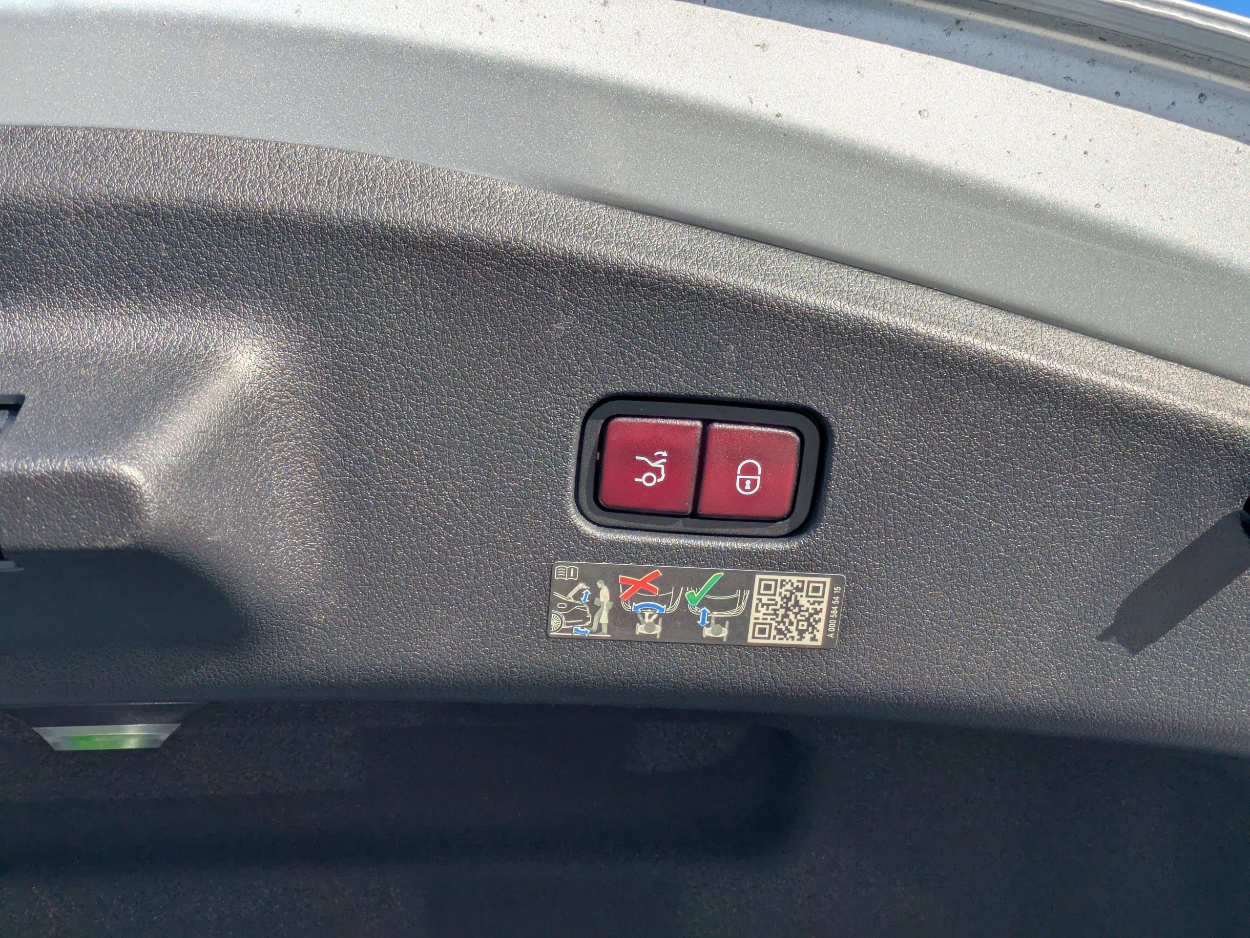 Certified 2024 Mercedes-Benz CLE 300 4MATIC Coupe image 13