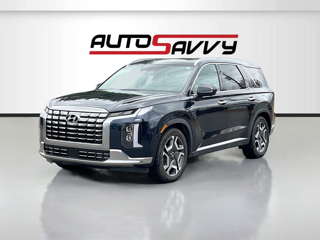 Used 2023 Hyundai Palisade Limited w/ Cargo Package image 3