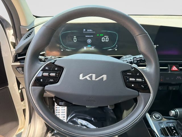 Used 2023 Kia Niro EX Touring FWD image 57