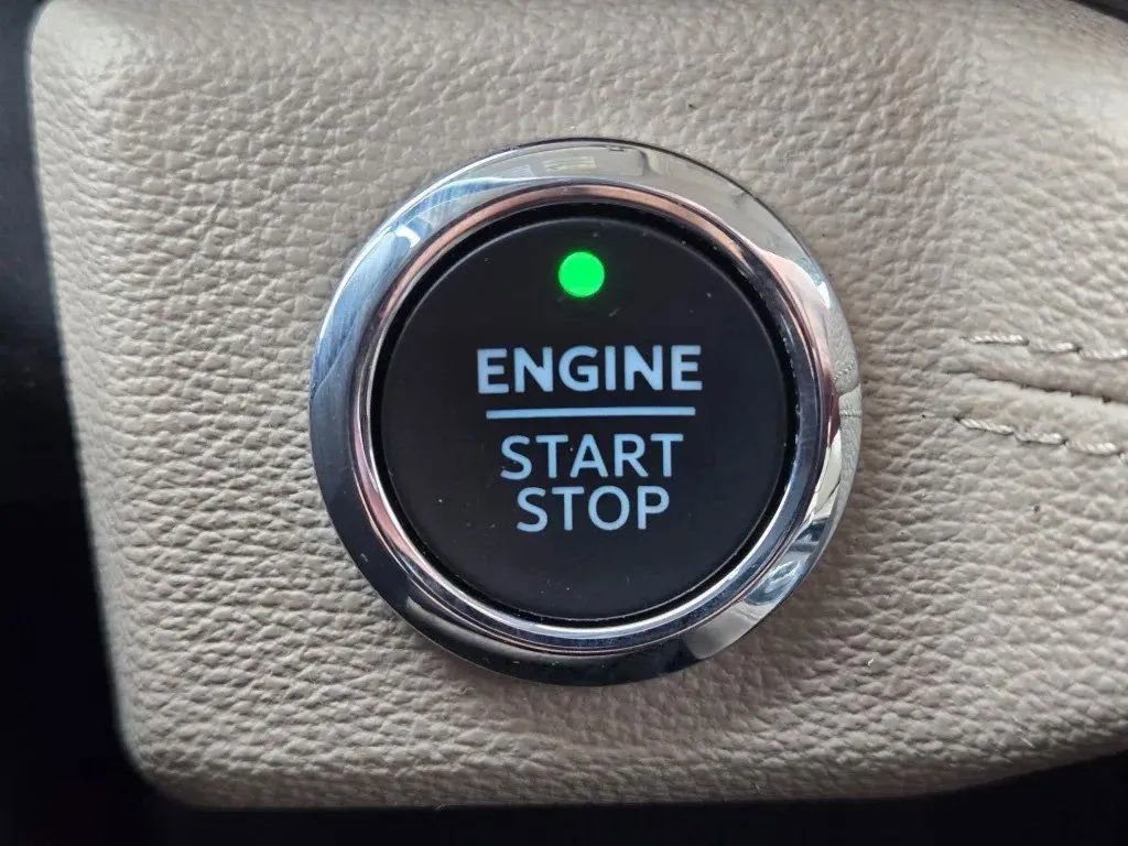 Used 2024 Ford Expedition Max Limited image 18