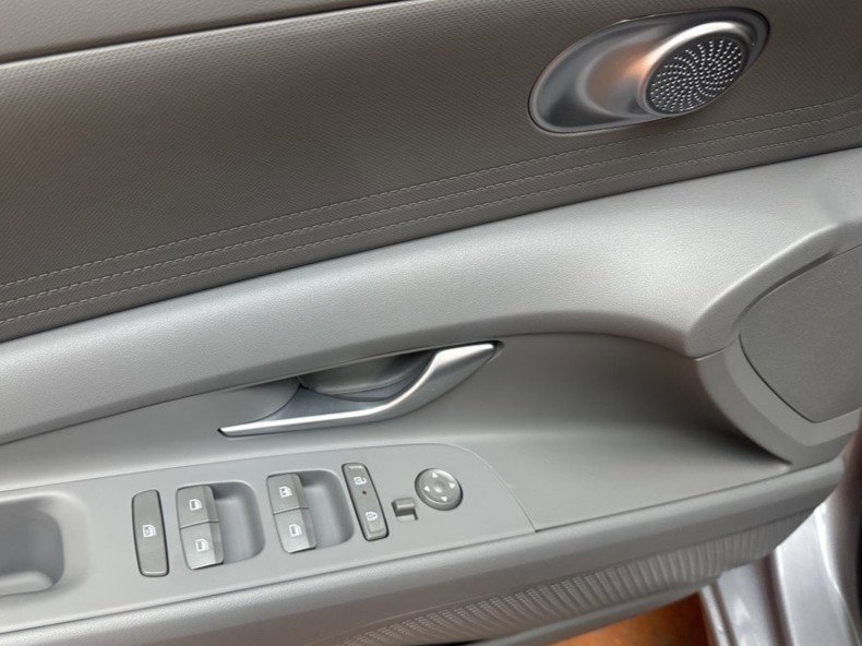 New 2026 Hyundai Elantra SE image 23