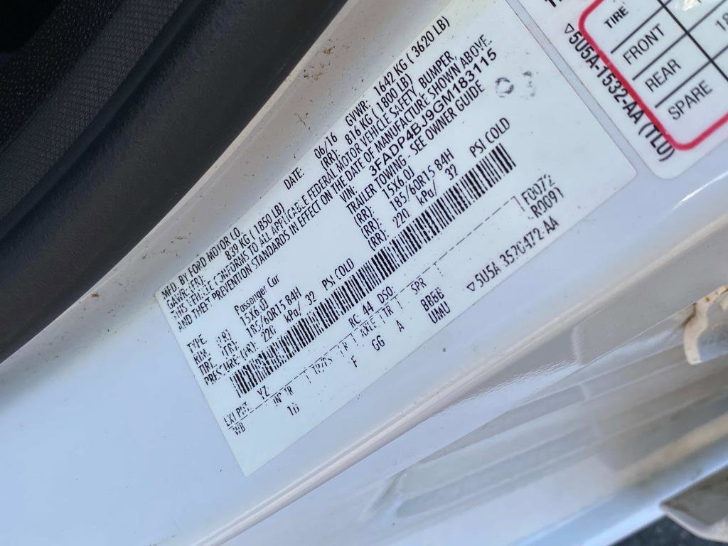 Used 2016 Ford Fiesta SE image 15