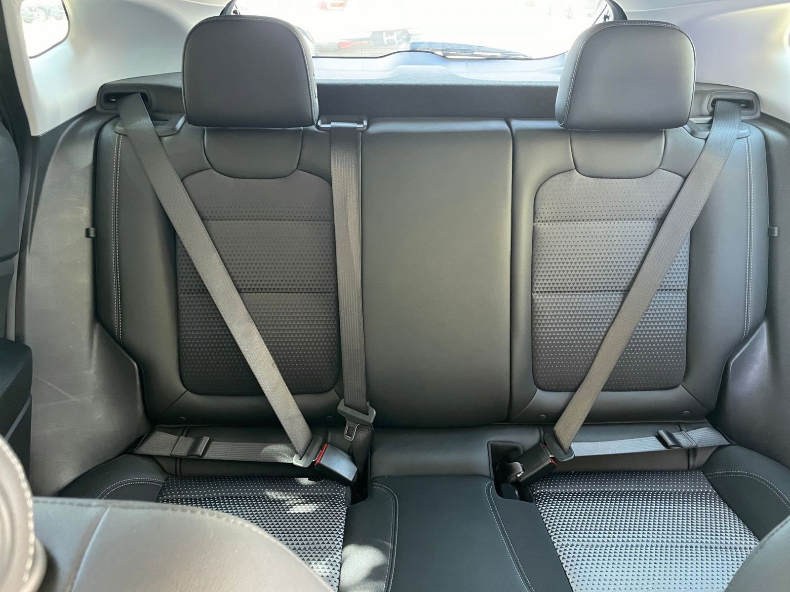 Used 2025 Chevrolet Trax LT FWD image 41
