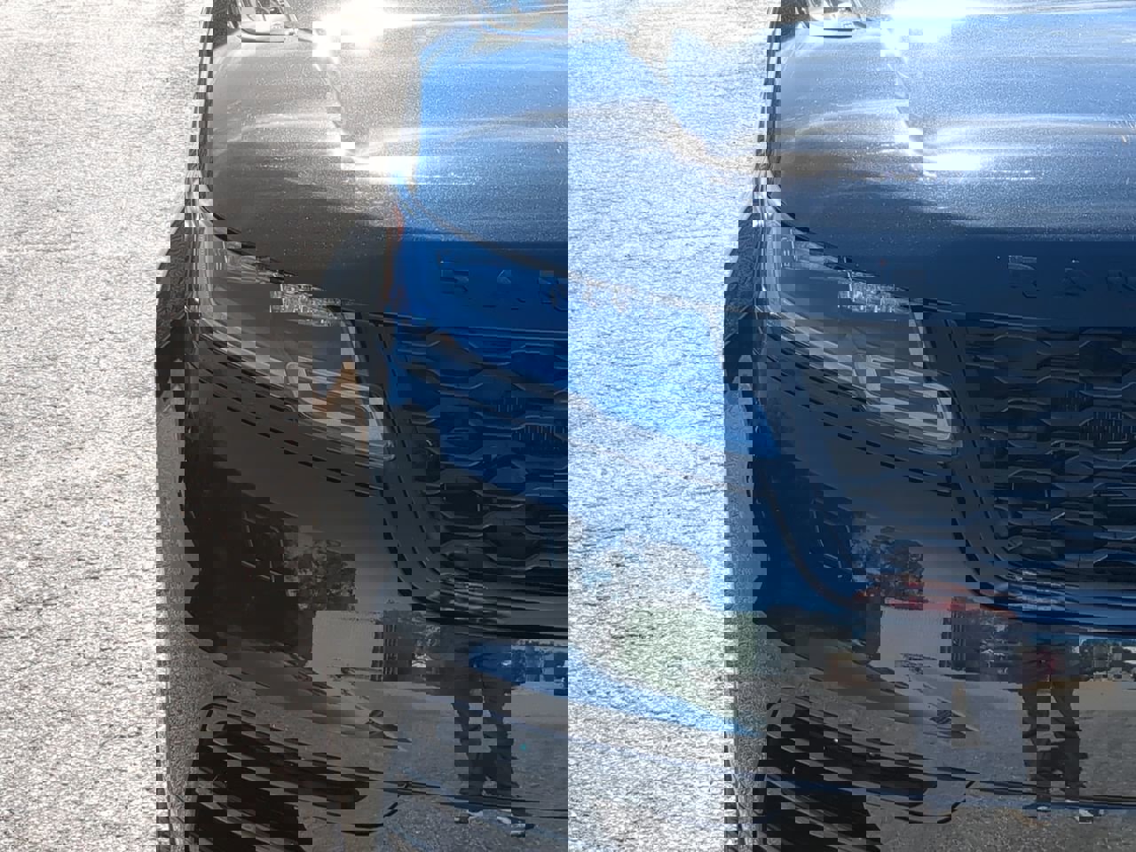 Used 2020 Land Rover Range Rover Velar R-Dynamic S image 8