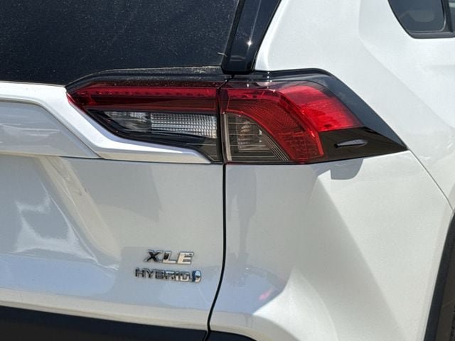 Used 2024 Toyota RAV4 XLE Premium AWD/4WD image 7