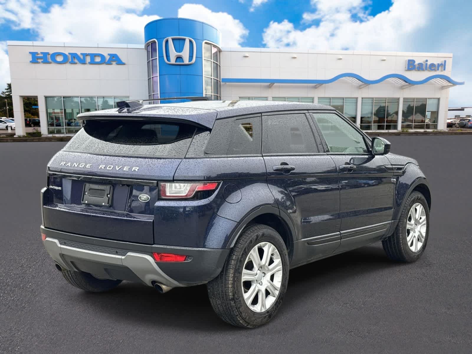 Used 2018 Land Rover Range Rover Evoque SE AWD/4WD image 5