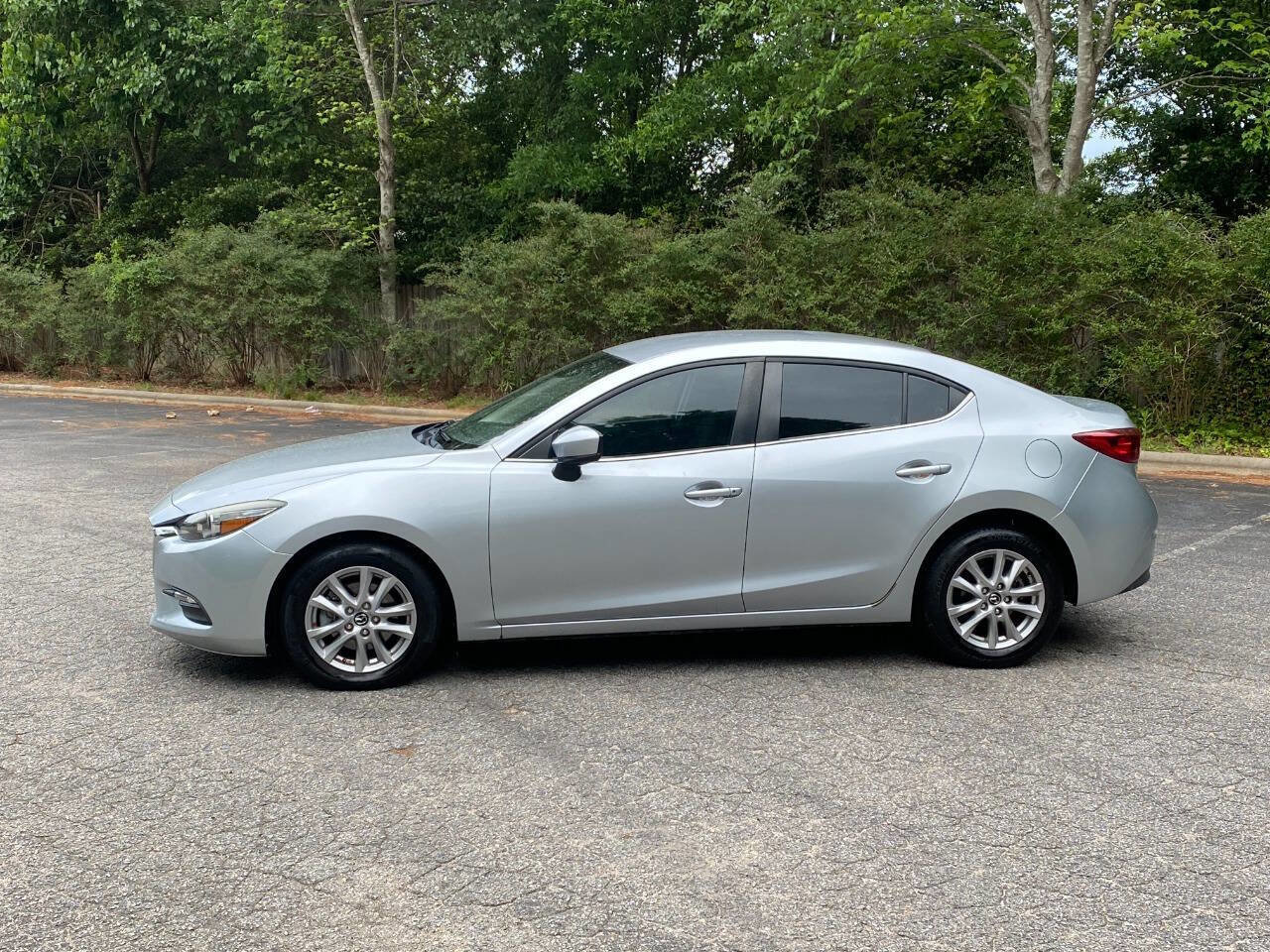 Used 2018 MAZDA MAZDA3 Sport w/ Preferred Equipment Package FWD image 7