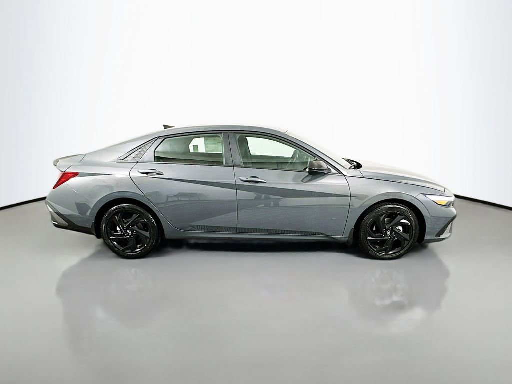 New 2026 Hyundai Elantra Sport image 4