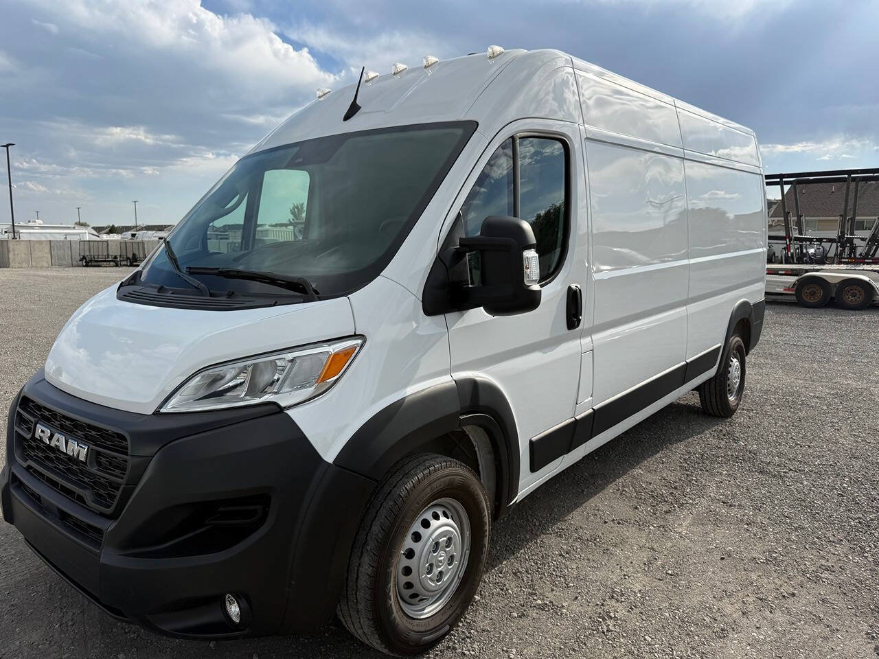 Used 2025 RAM ProMaster 2500 w/ Convenience Group FWD image 7