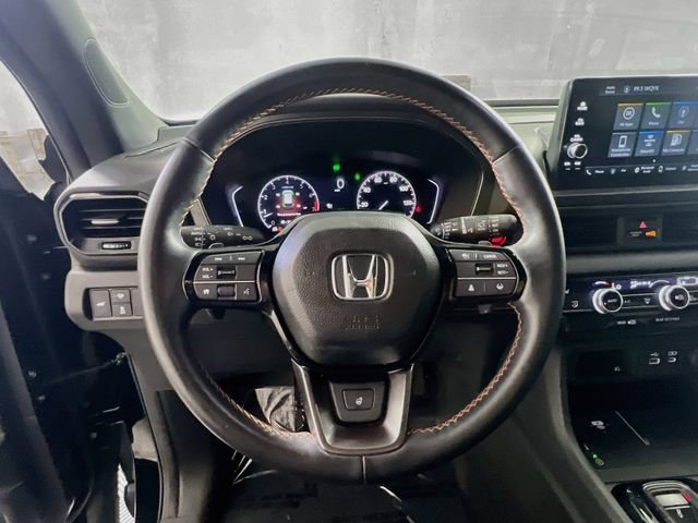 Used 2023 Honda Pilot TrailSport image 16