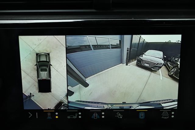 Used 2023 GMC Sierra 1500 AT4X AWD/4WD image 35