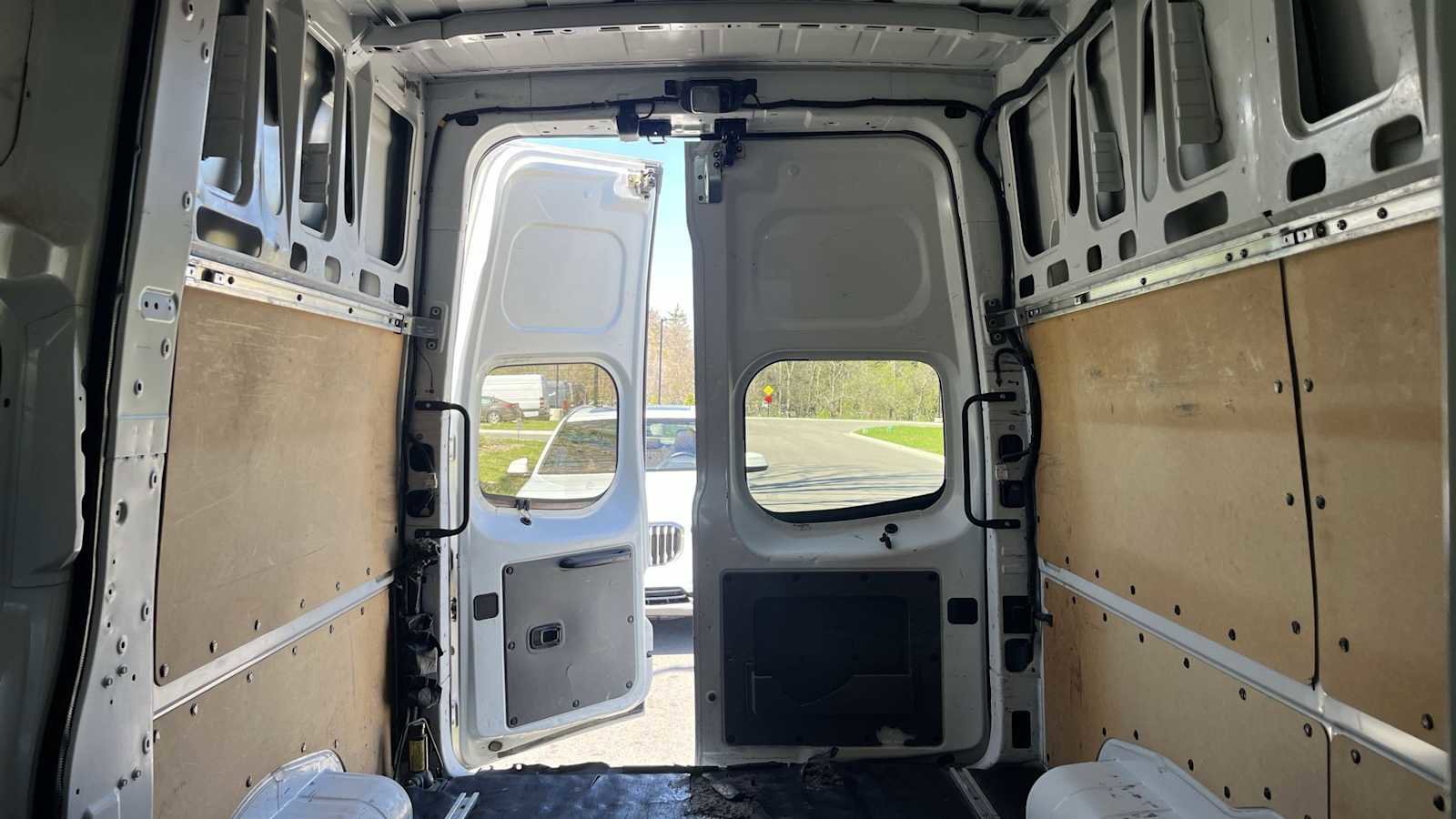 Used 2018 Nissan NV 2500 SV w/ Navigation Package RWD image 31