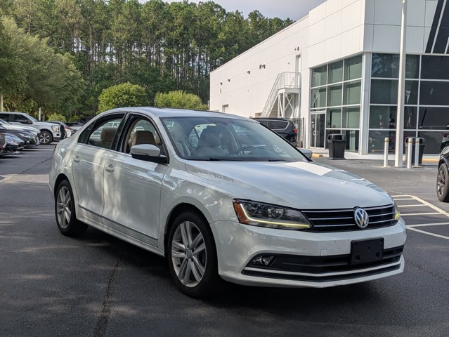 Used 2017 Volkswagen Jetta SEL FWD image 3