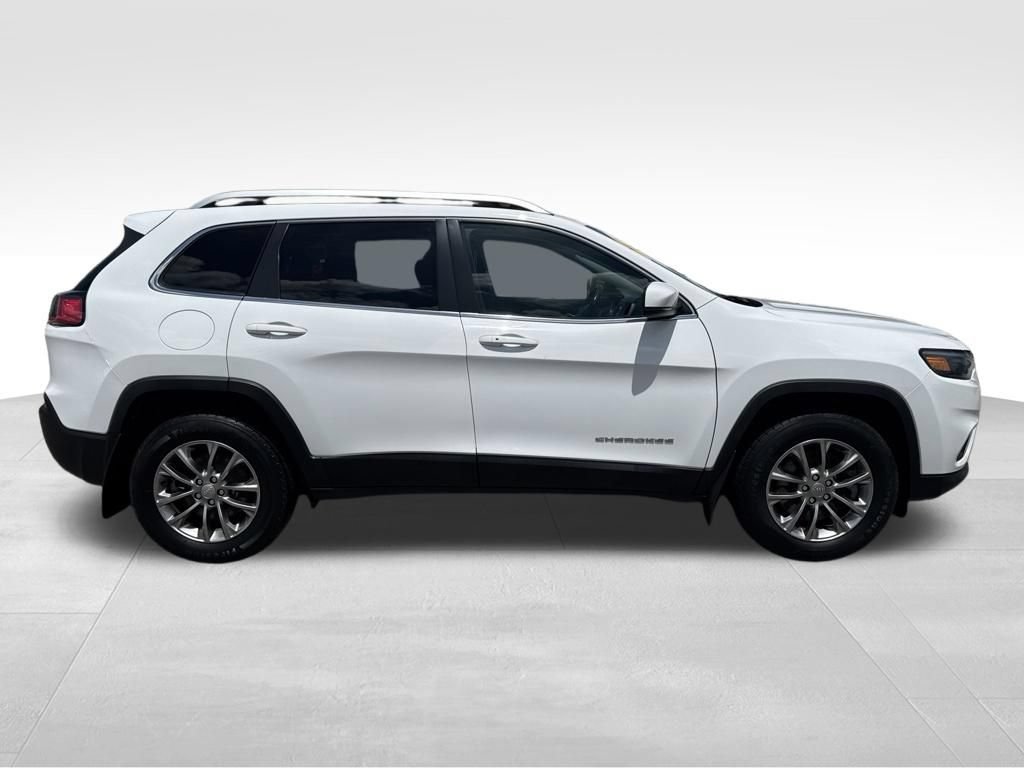 Used 2020 Jeep Cherokee Latitude Plus w/ Cold Weather Group AWD/4WD image 4