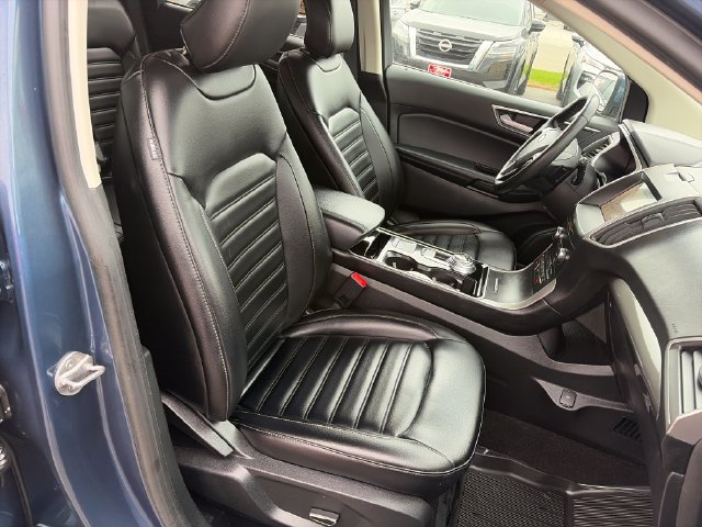 Used 2019 Ford Edge SEL w/ Equipment Group 201A AWD/4WD image 38