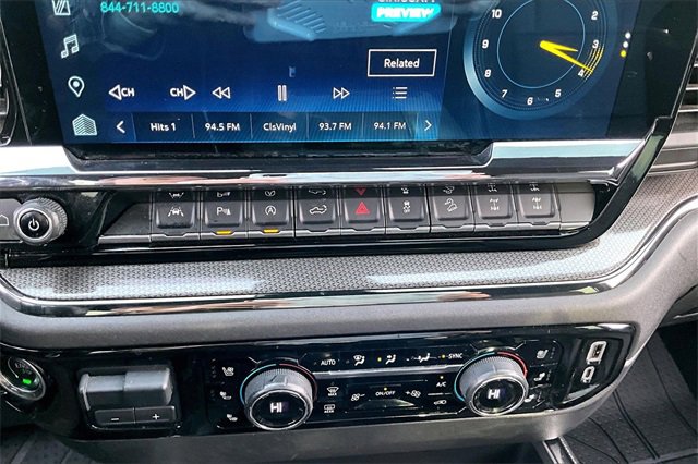 Used 2023 Chevrolet Silverado 1500 ZR2 w/ Technology Package image 23