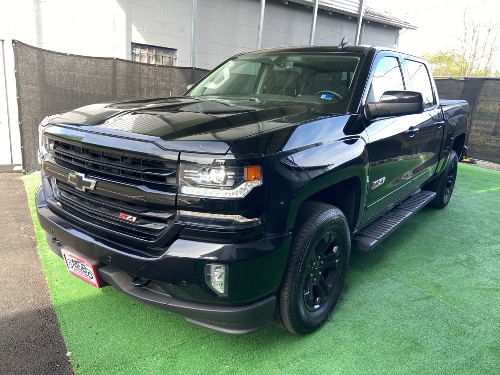 Used 2018 Chevrolet Silverado 1500 LTZ Z71 w/ LTZ Plus Package AWD/4WD image 9
