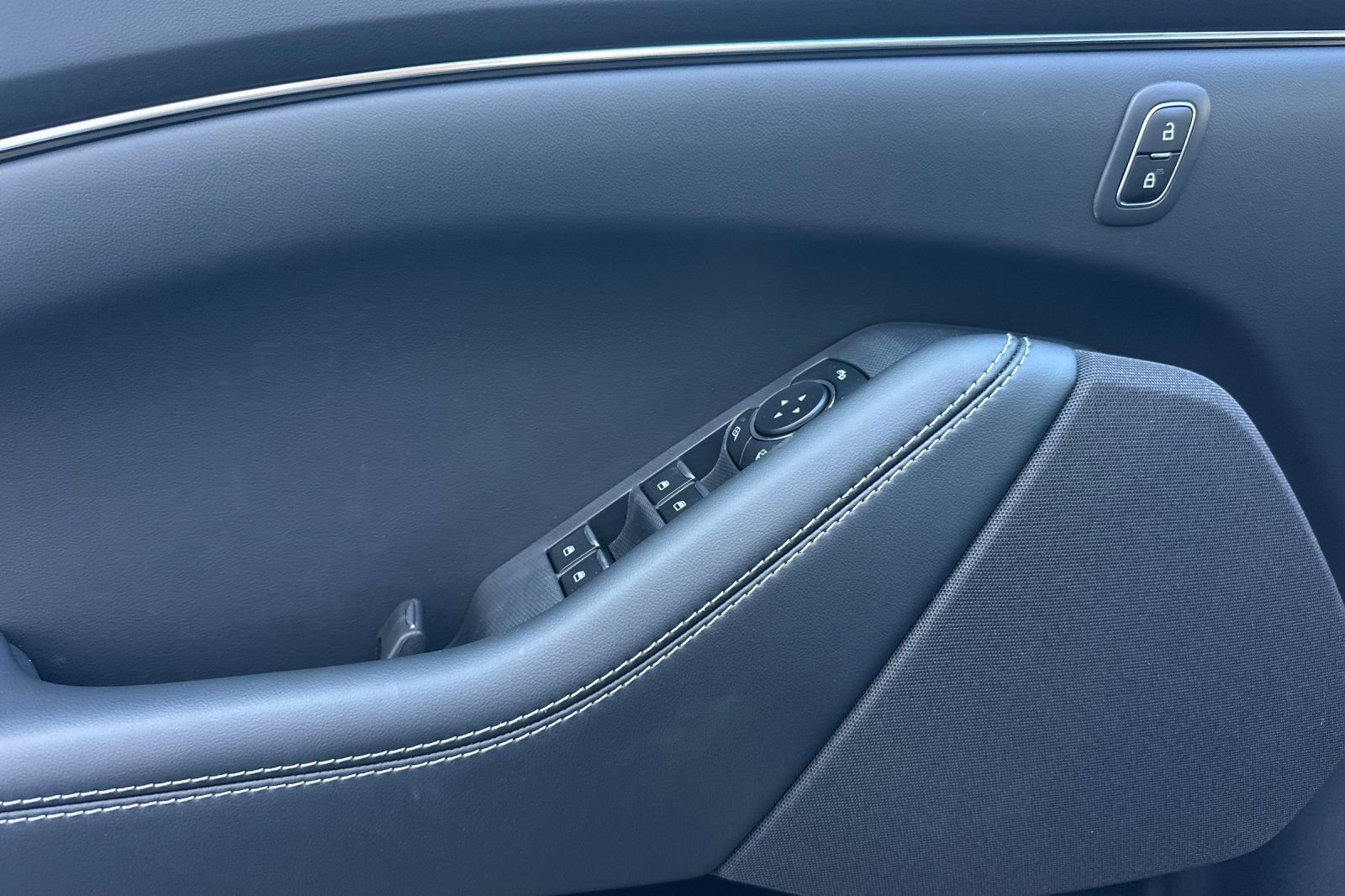 New 2026 Ford Mustang Mach-E Select w/ Interior Protection Package RWD image 10