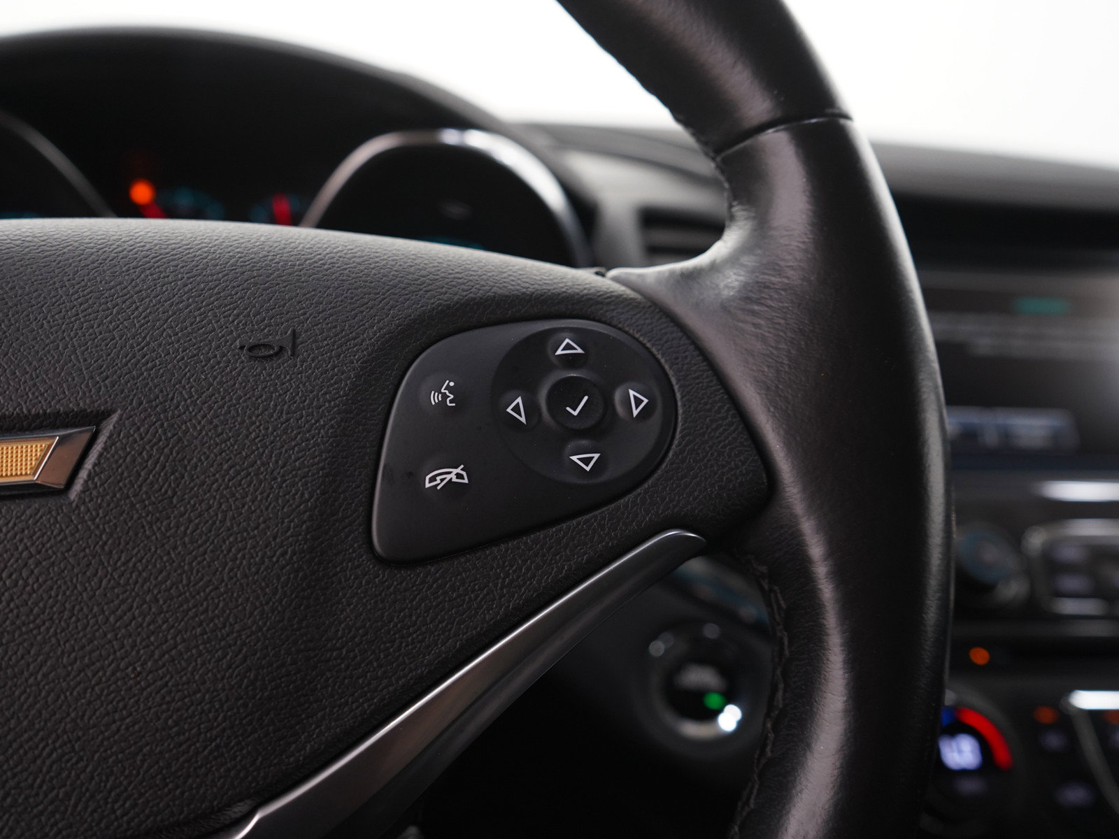 Used 2018 Chevrolet Impala Premier FWD image 26