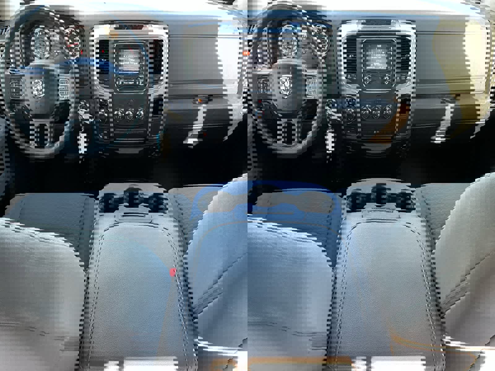 Used 2018 RAM 1500 Classic SLT image 12