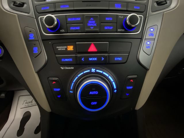 Used 2018 Hyundai Santa Fe Sport w/ 2.4L Tech Package 04 AWD/4WD image 19