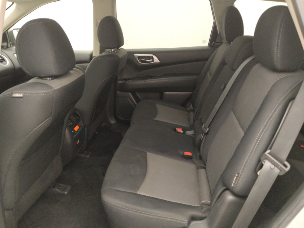 Used 2019 Nissan Pathfinder SV FWD image 18