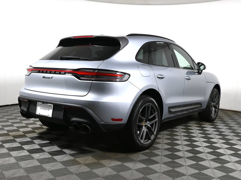 Used 2025 Porsche Macan Turbo AWD/4WD image 7