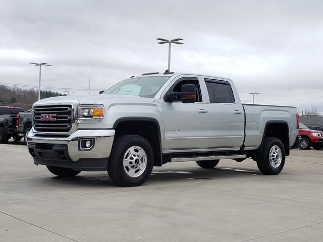 Used 2017 GMC Sierra 2500 SLE w/ SLE Preferred Package image 4