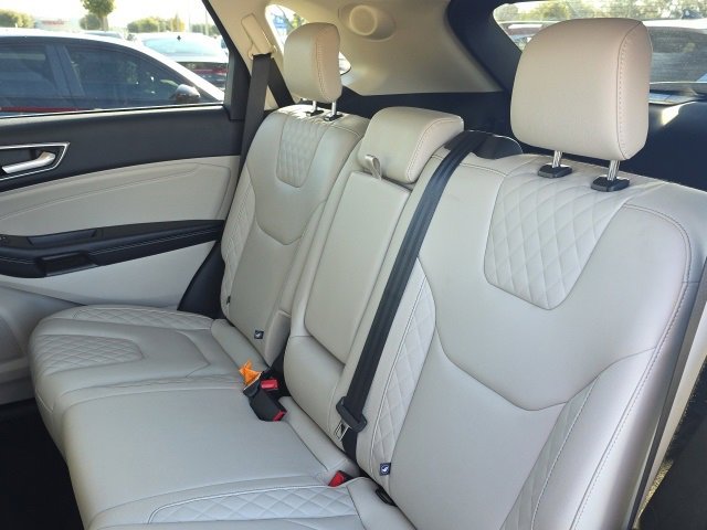 Used 2023 Ford Edge Titanium image 7