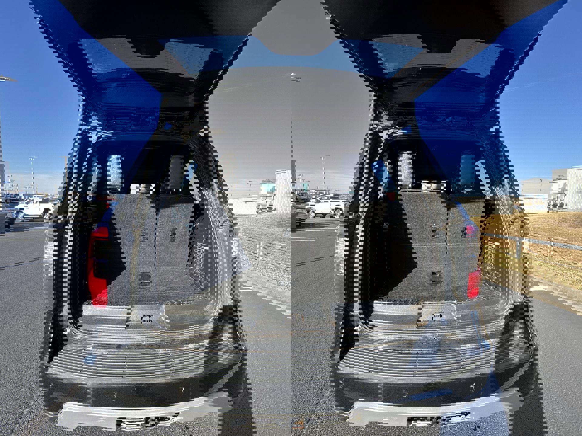 Used 2019 Ford Expedition Limited w/ Equipment Group 301A image 25