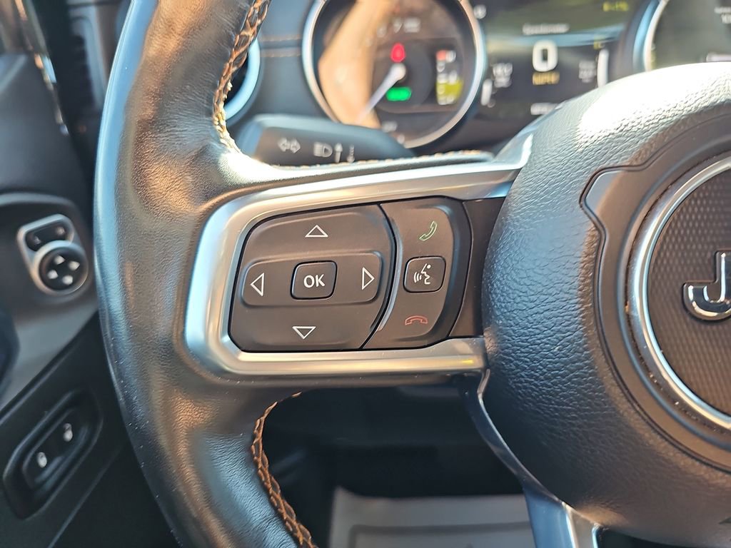 Used 2022 Jeep Wrangler Unlimited Sahara image 21