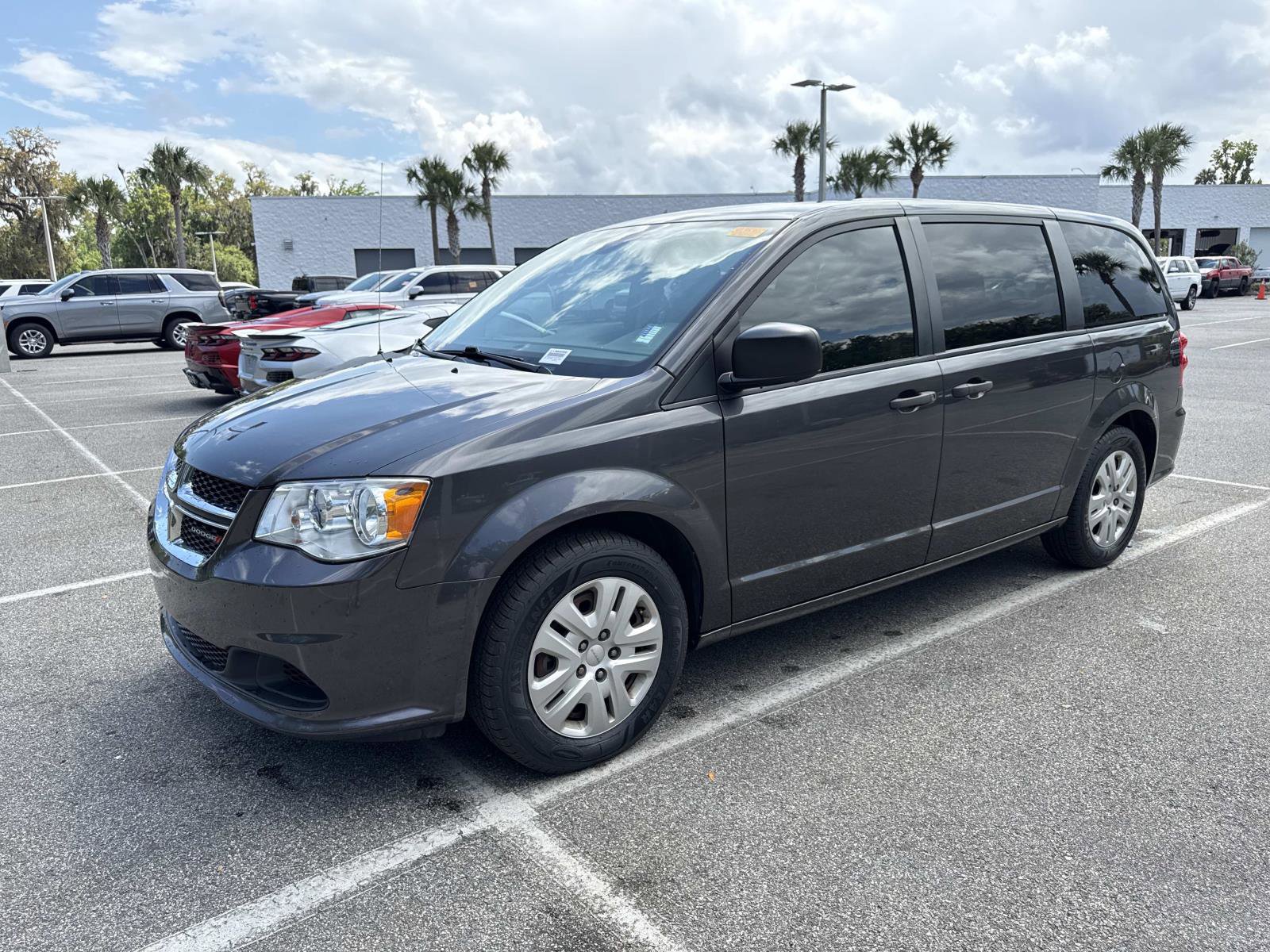 Used 2020 Dodge Grand Caravan SE w/ UConnect Hands-Free Group image 7