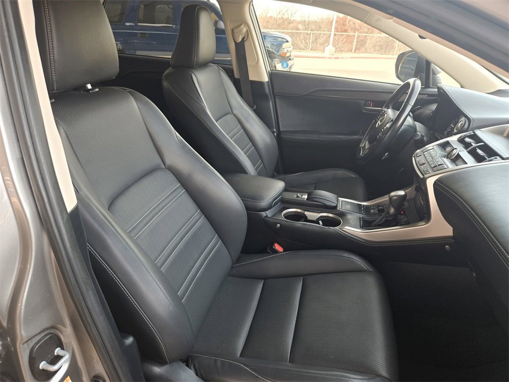 Used 2017 Lexus NX 200t FWD image 27