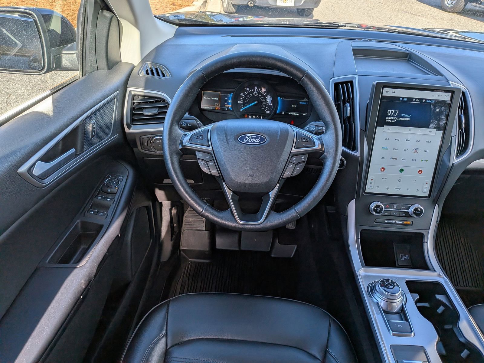 Certified 2024 Ford Edge SEL w/ Convenience Package image 19