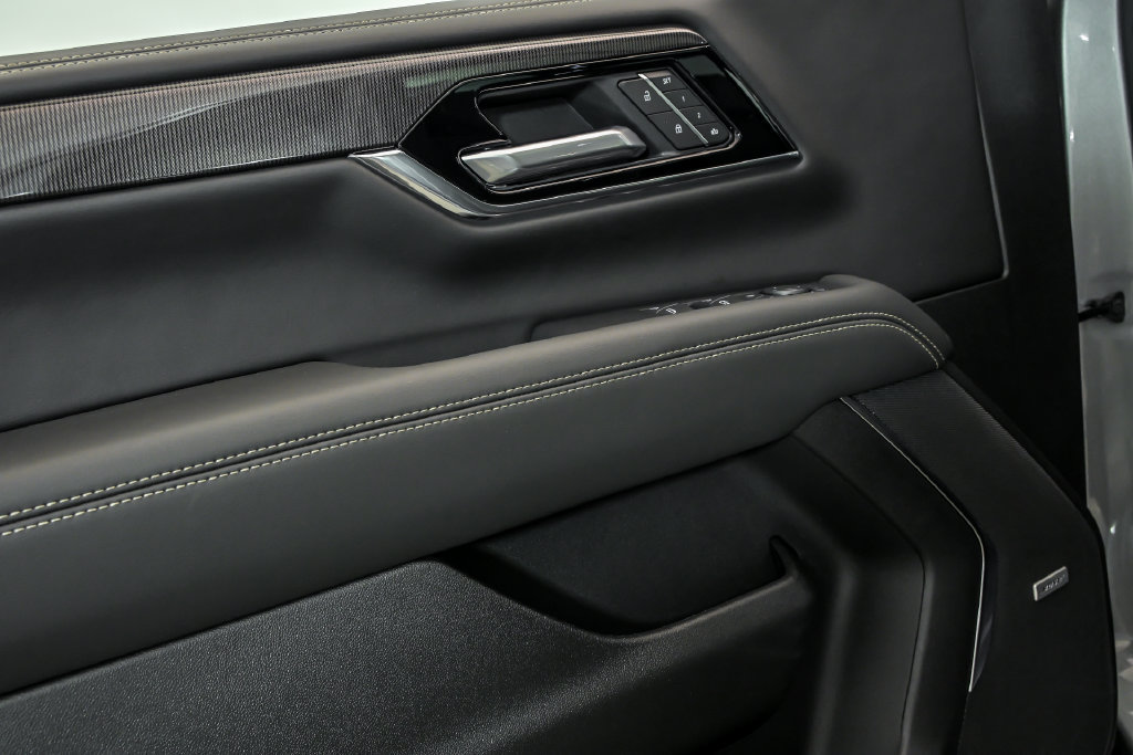 New 2027 GMC Yukon Elevation w/ Elevation Premium Package AWD/4WD image 5