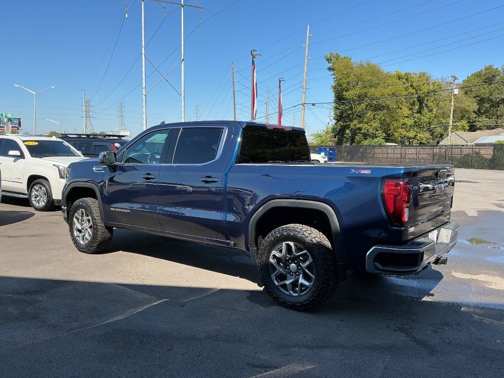 Used 2022 GMC Sierra 1500 SLE w/ X31 Off-Road Package AWD/4WD image 5