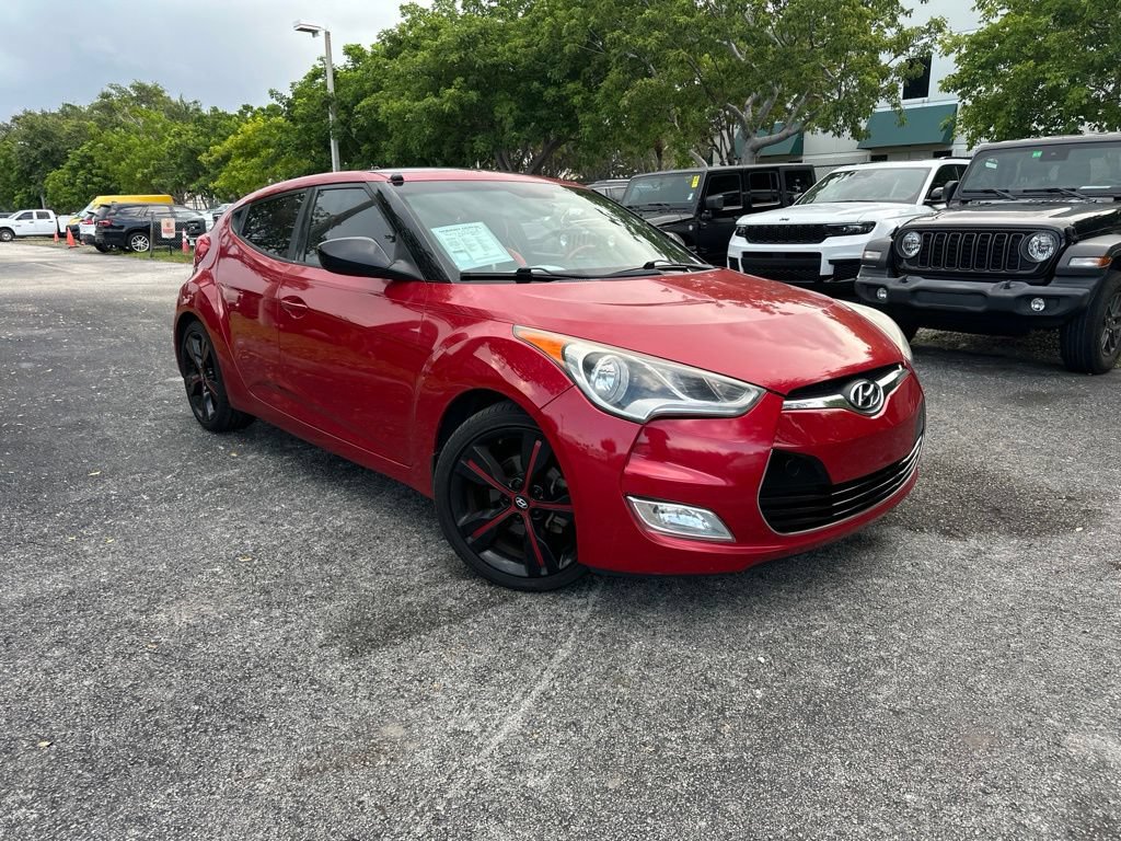 Used 2016 Hyundai Veloster w/ Option Group 02 FWD image 3