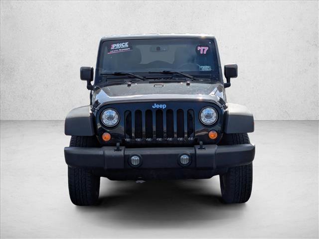 Used 2017 Jeep Wrangler Unlimited Rubicon w/ Connectivity Group image 2