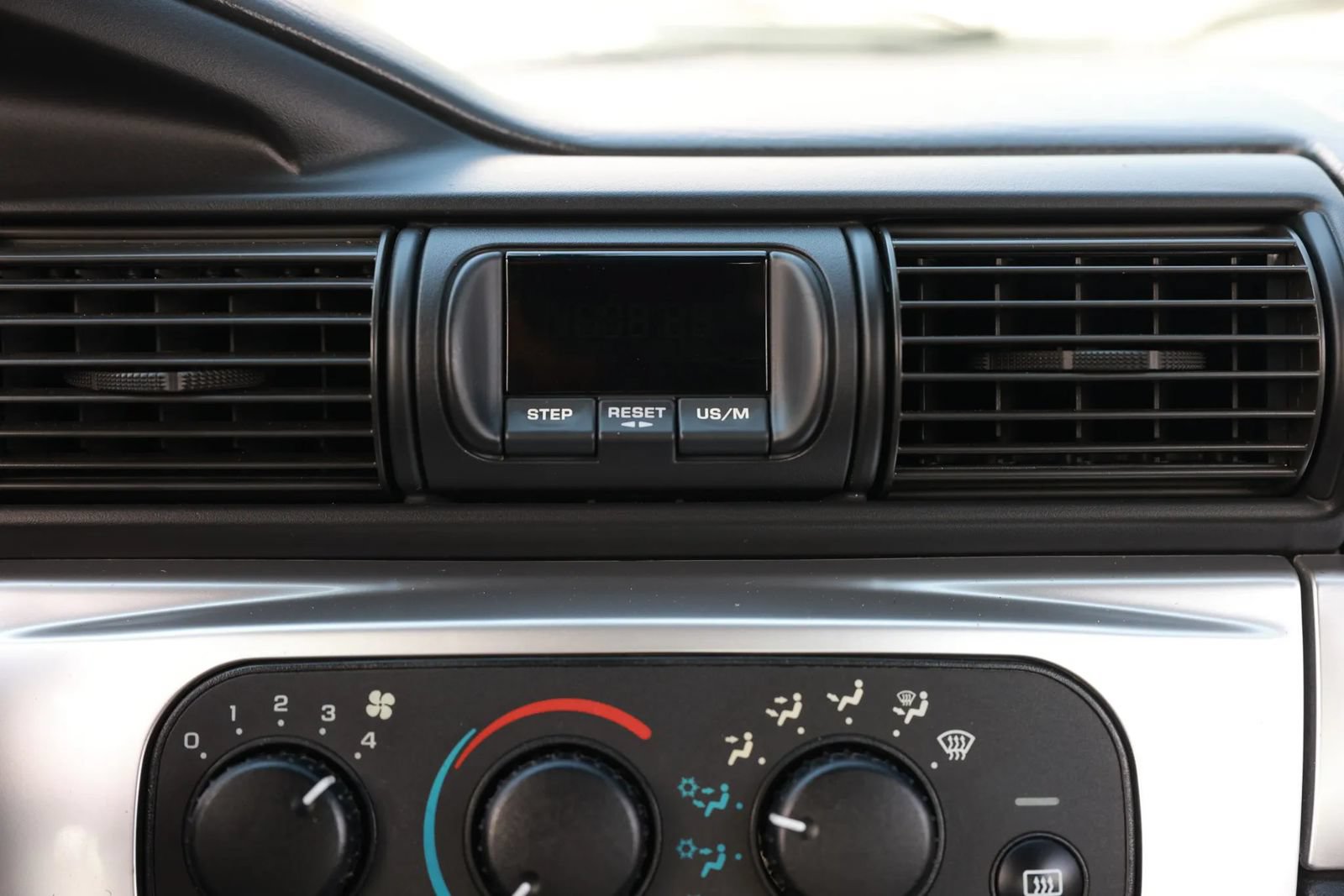 Used 2006 Chrysler Sebring Touring FWD image 33