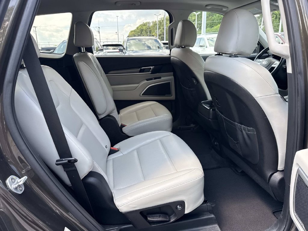 Used 2021 Kia Telluride S AWD/4WD image 21