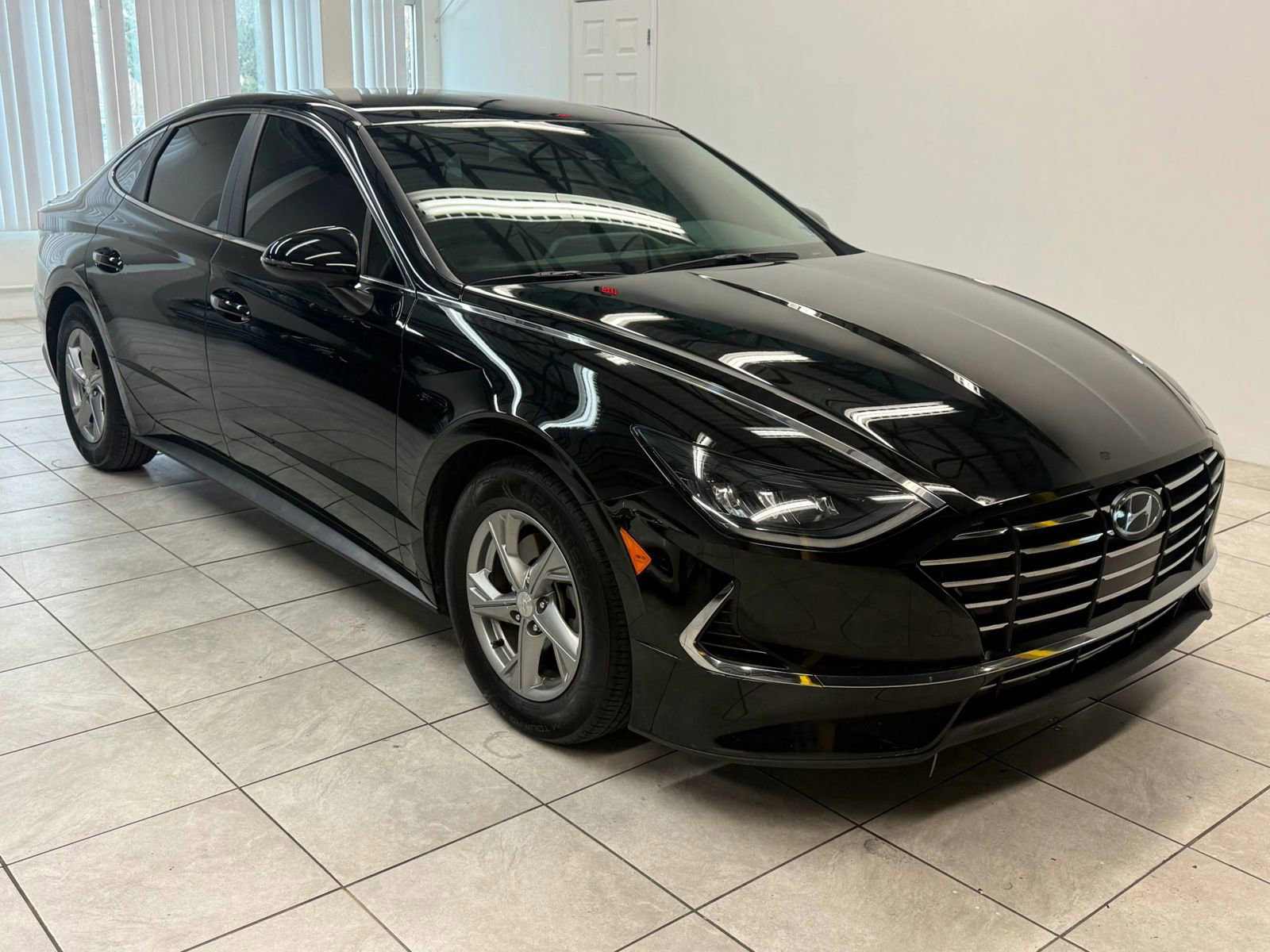 Used 2022 Hyundai Sonata SE w/ Cargo Package image 1