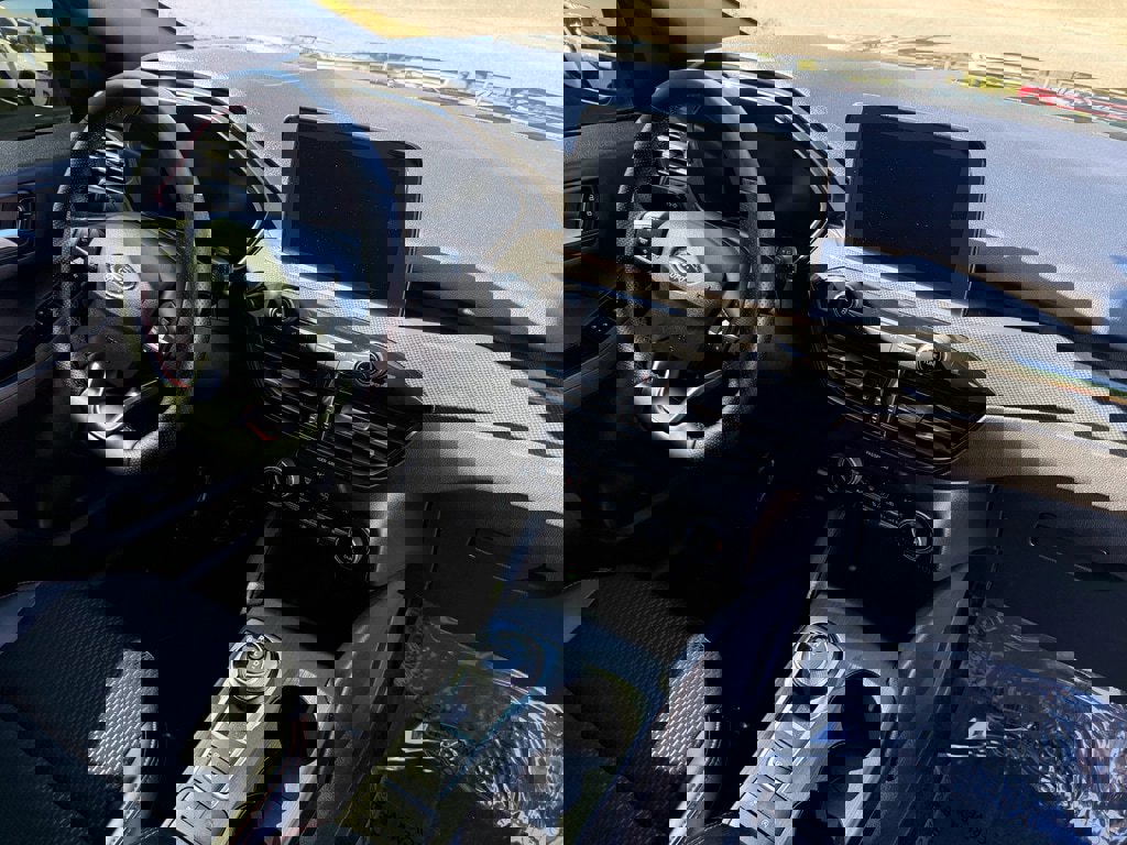 Used 2024 Ford Escape ST-Line w/ Cold Weather Package image 25