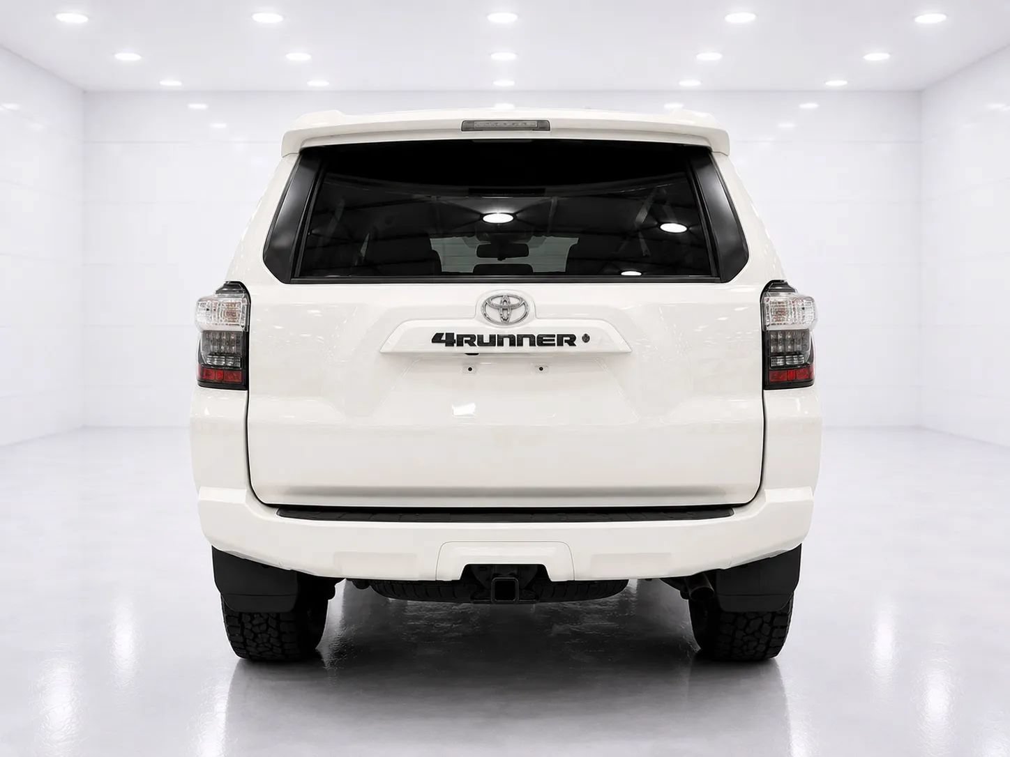 Used 2019 Toyota 4Runner SR5 AWD/4WD image 4