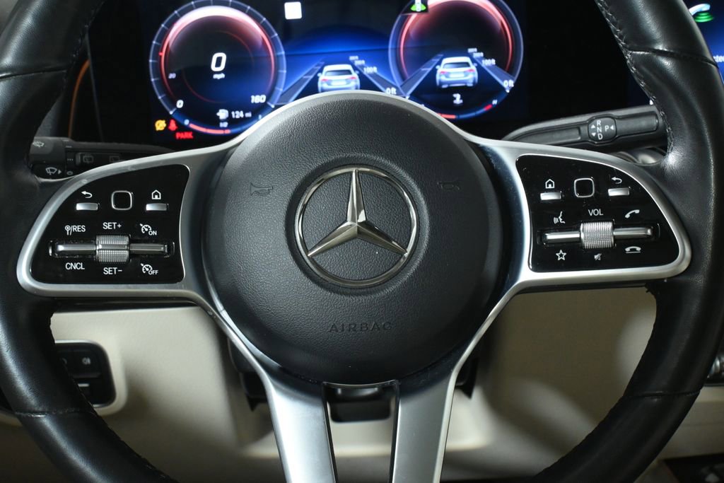 Used 2022 Mercedes-Benz GLB 250 4MATIC image 19