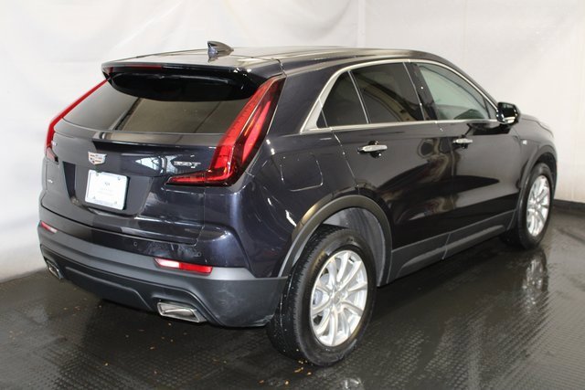 Certified 2022 Cadillac XT4 Luxury w/ Cold Weather Package image 4